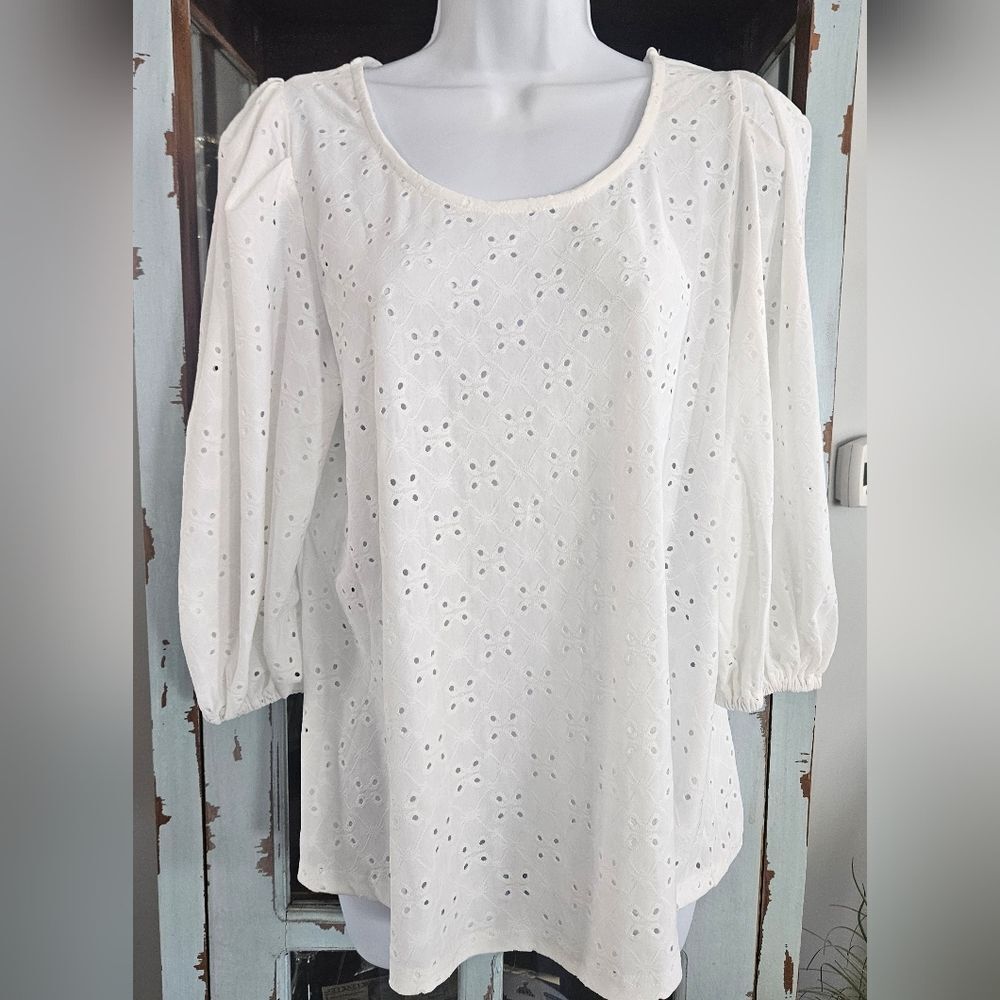 DAVI & DANI White Eyelet Blouse